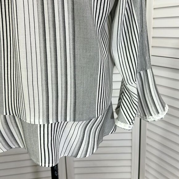 Ivanka Trump Top Size Large Bell Sleeve Stripe - Picture 8 of 10
